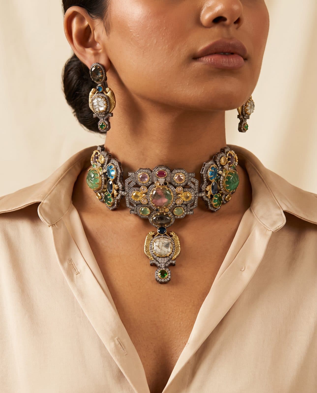 Sheesh Mahal Choker Set — scale view