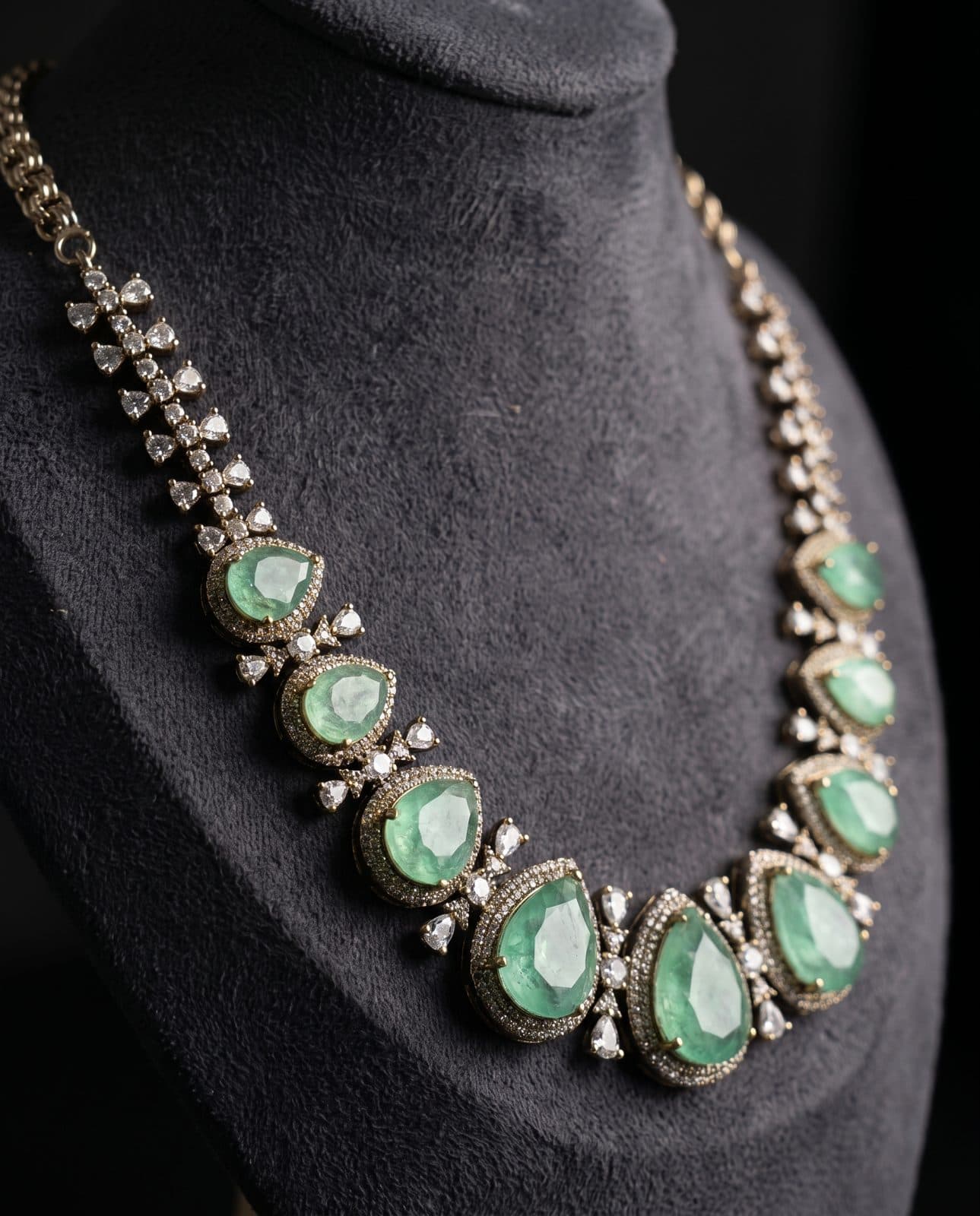 Sabz Ashk Teardrop Necklace Set — flatlay view